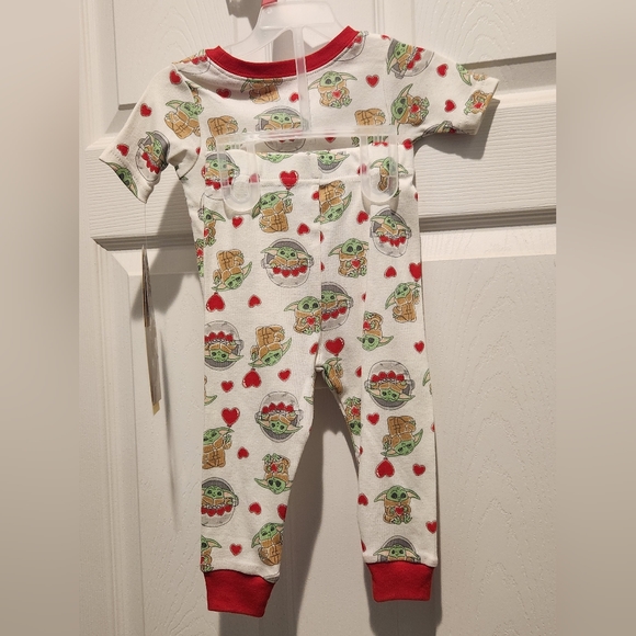 NWT Star Wars Baby Yoda Valentines Pajama Set 18m - Picture 2 of 3